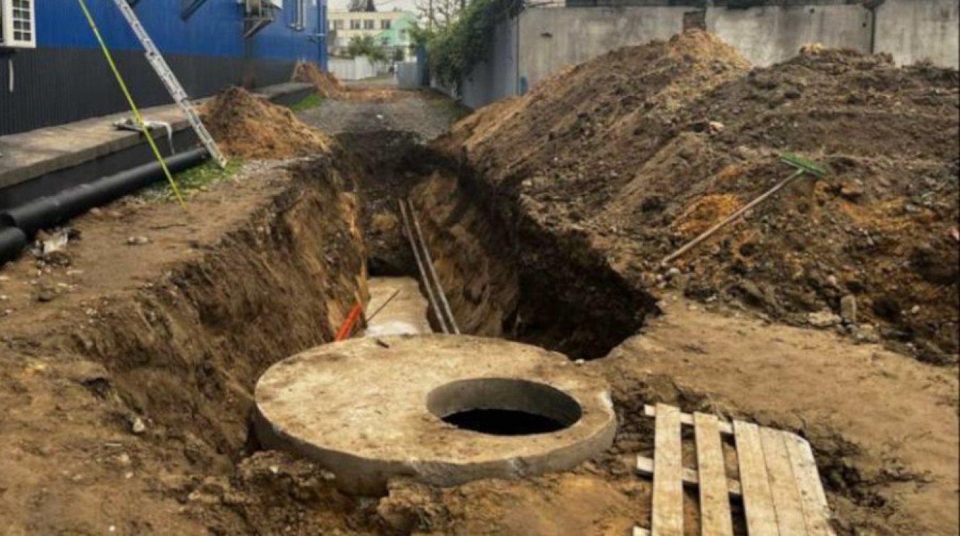 В Бобруйске рабочего засыпало грунтом, СК проводит проверку