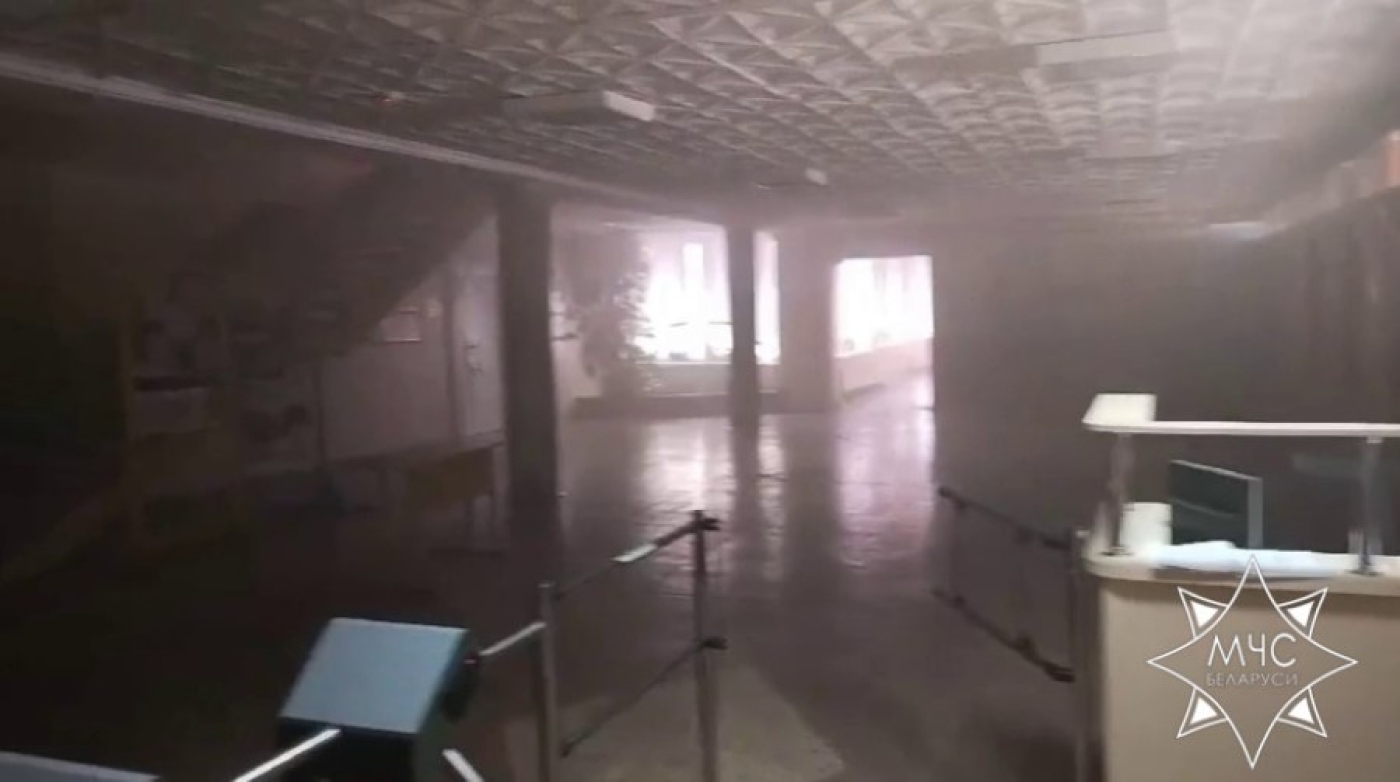 Возгорание в подвале витебской школы ликвидировали спасатели