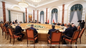 Лукашенко: последние деньги отдадим ученым, но нужен результат