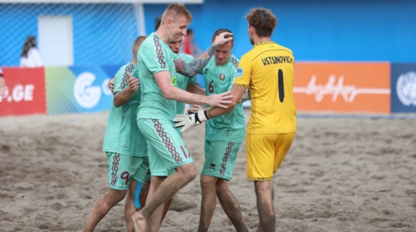 Сборная Беларуси победила молдаван в Евролиге пляжного футбола