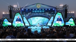 Лукашенко: фестиваль "Александрия собирает друзей" из маленького праздника превратился в событие международного масштаба