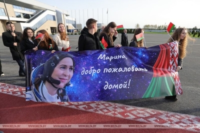 Марина Василевская - Герой Беларуси. Лукашенко вручил высокие награды участникам и организаторам космического полета