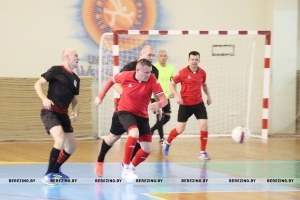 В Березино прошел 2 тур чемпионата города Могилева по мини-футболу среди ветеранских команд 40+