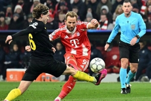 Футболисты "Баварии" вслед за "Арсеналом" вышли в 1/8 финала Лиги чемпионов