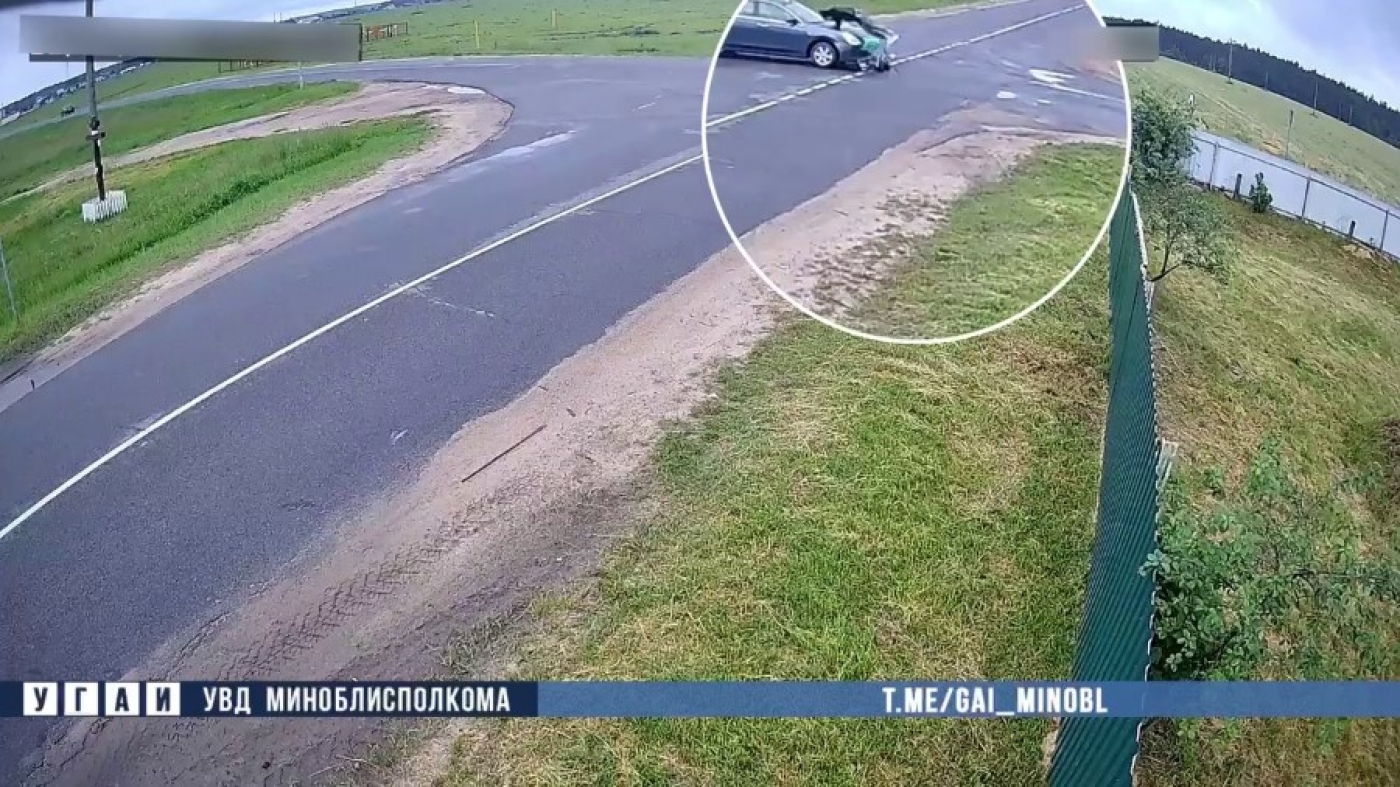 ДТП в Березино: водитель протащил на капоте велосипедистку