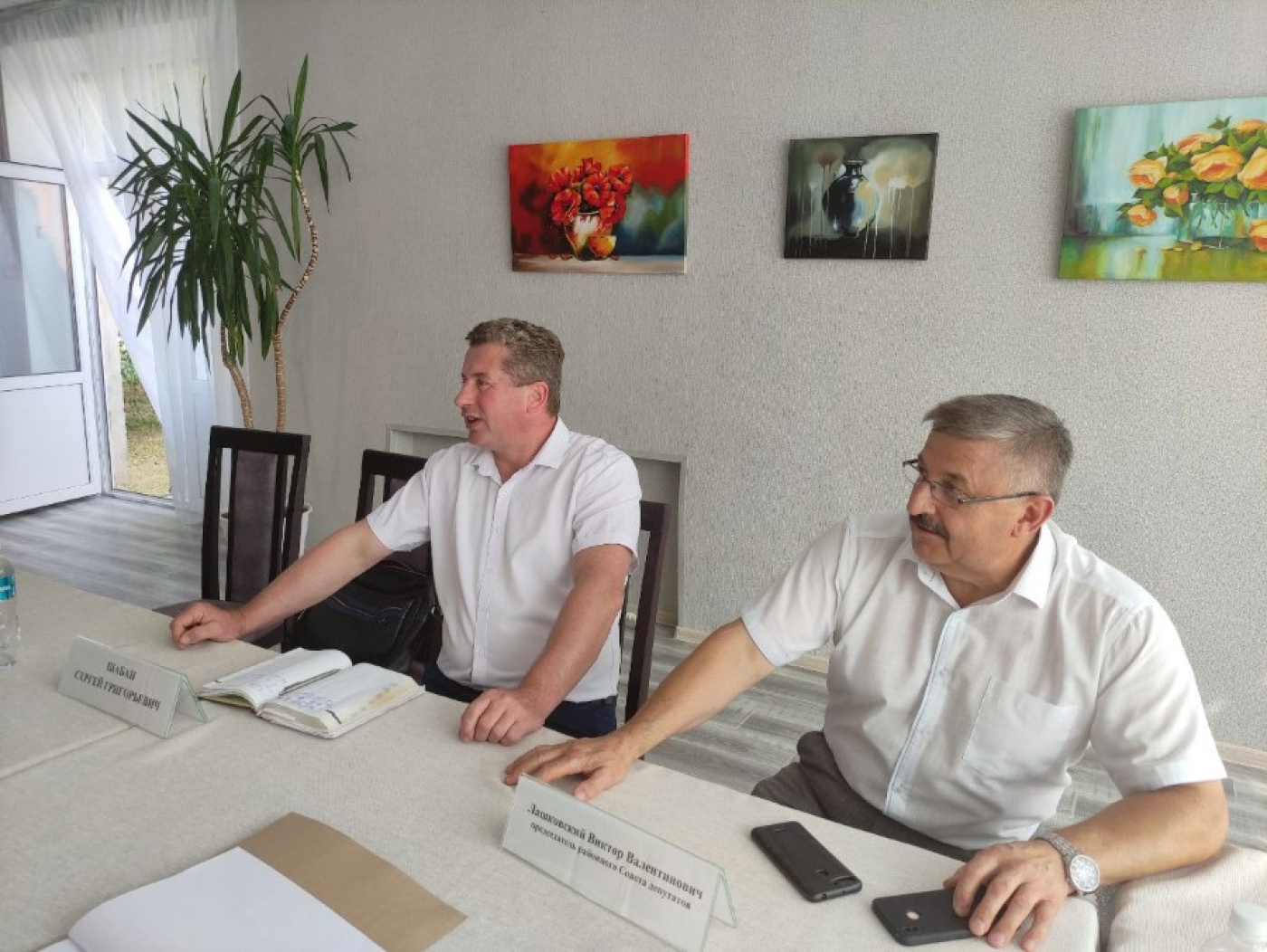 Скамейки будут?