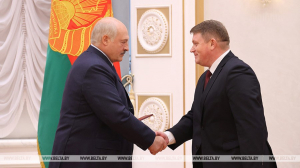 От агрономии до лазеров. Лукашенко вручил дипломы доктора наук и аттестаты профессора