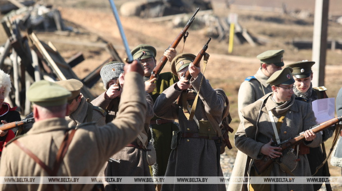 Реконструкции боя Первой мировой и подвига милиционеров покажут 15 и 22 июля на "Линии Сталина"