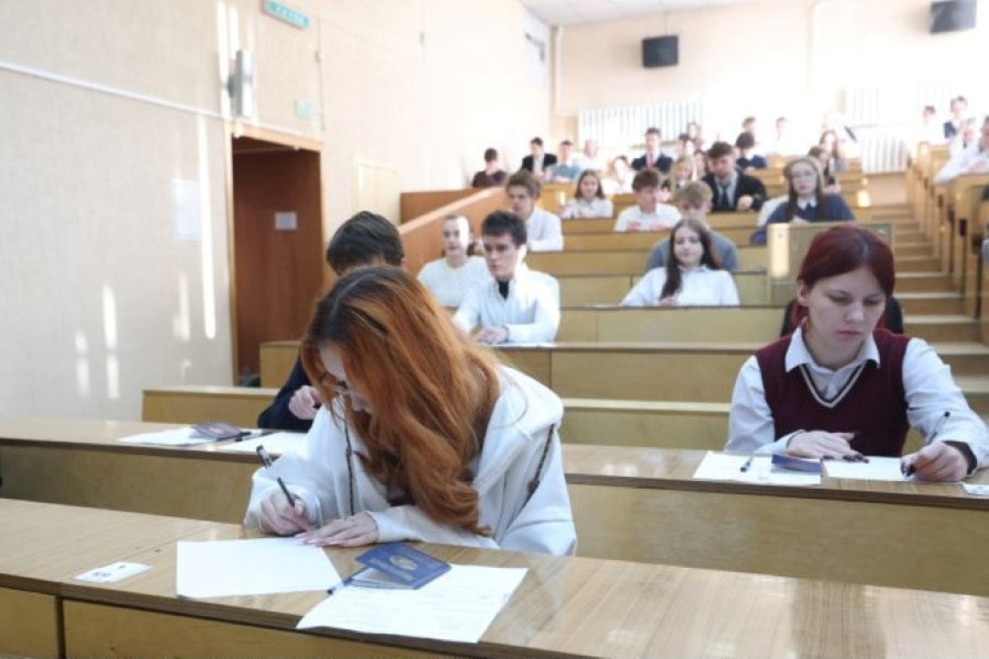 Самыми популярными предметами РЦЭ стали русский язык и математика