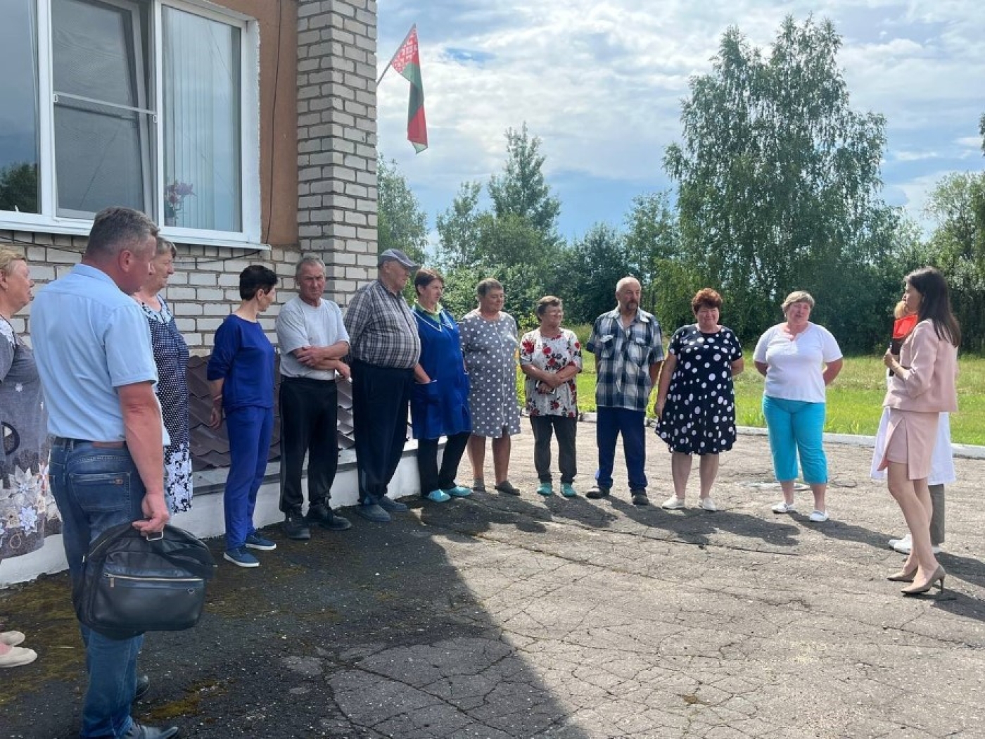 Режим работы ФАПов обсудили с жителями Березинского района