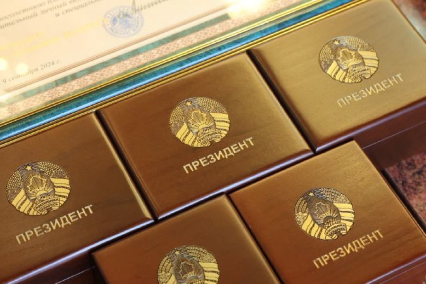 Государственных наград удостоены 32 представителя различных сфер деятельности