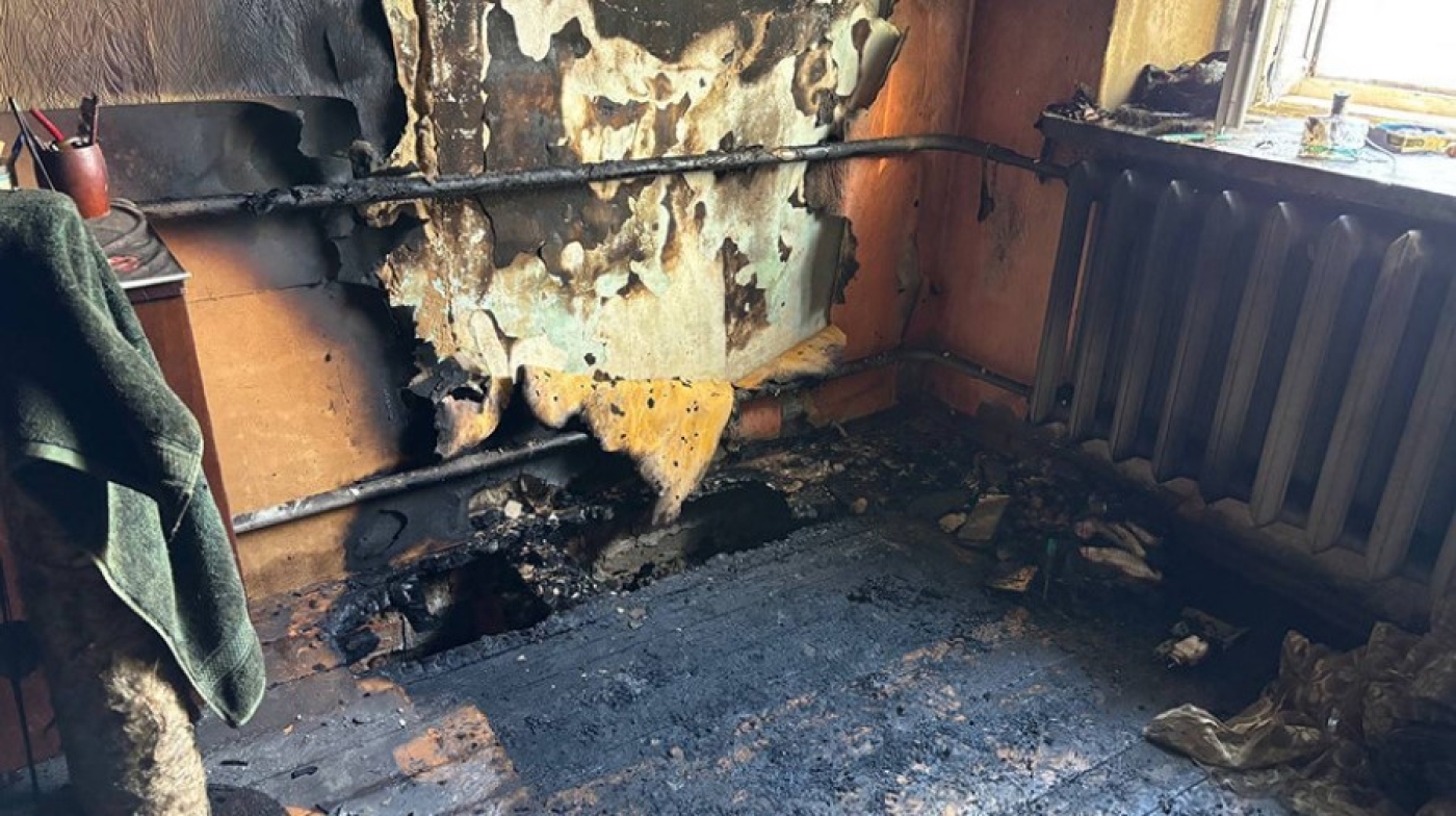 Мужчина погиб при пожаре квартиры в Жлобине, его сыну удалось спастись