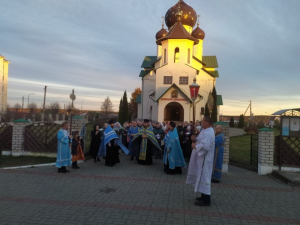 Православные христиане встретили сегодня чудотворную икону Божией Матери (Табынской), уральской святыни, прибывшей в Никольский храм