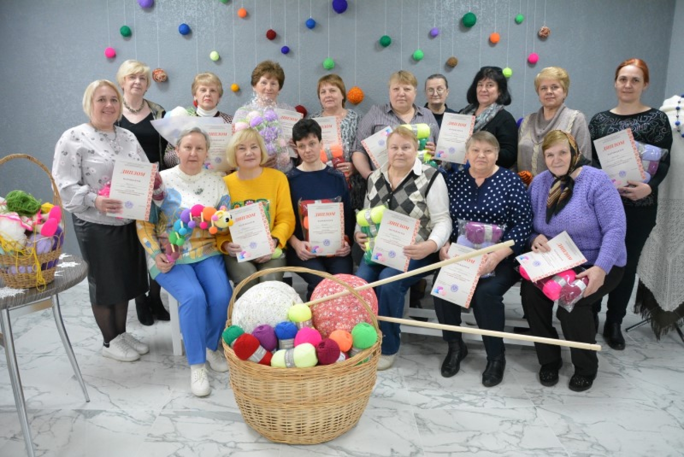 Из ниток чудеса творим!