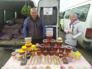 На городском стадионе в Березино сегодня осенняя ярмарка
