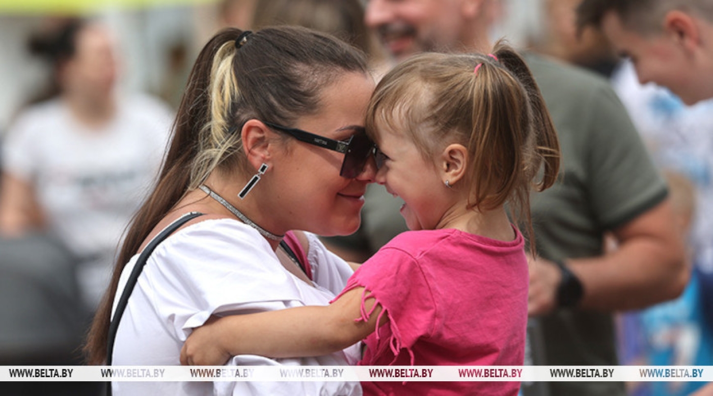 С 1 мая на 2,9% увеличиваются размеры государственных пособий семьям, воспитывающим детей