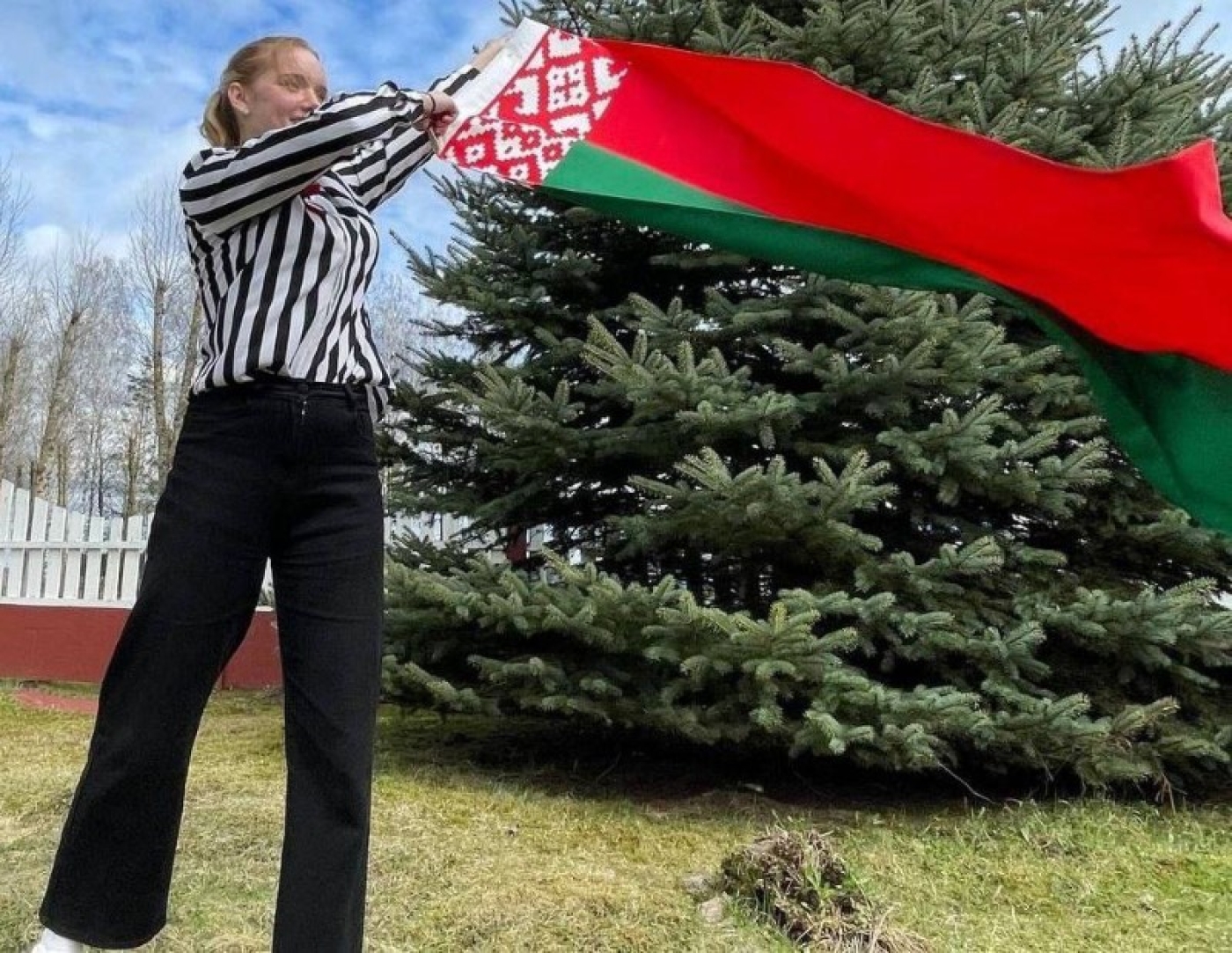 Республиканская молодежная эстафета "Ганаруся роднымi сімваламi"