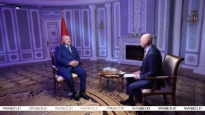 Лукашенко: как бы ни кичились американцы и французы, у них не демократия, а сплошной тоталитаризм