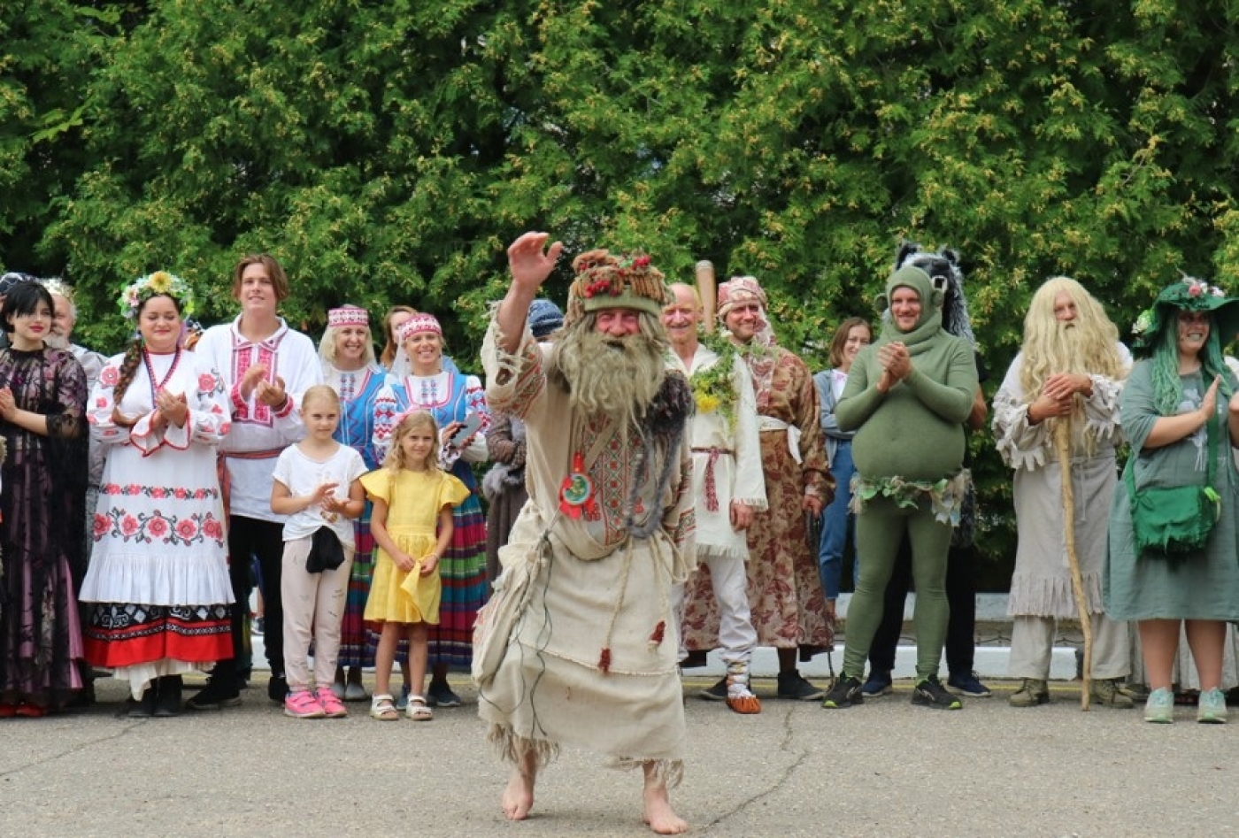 Ночная иммерсивная тропа, батлейка и файер-шоу. Как пройдет фестиваль "Шлях Цмока"