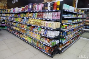 Розничный товарооборот в Беларуси в январе-апреле вырос на 12,1%