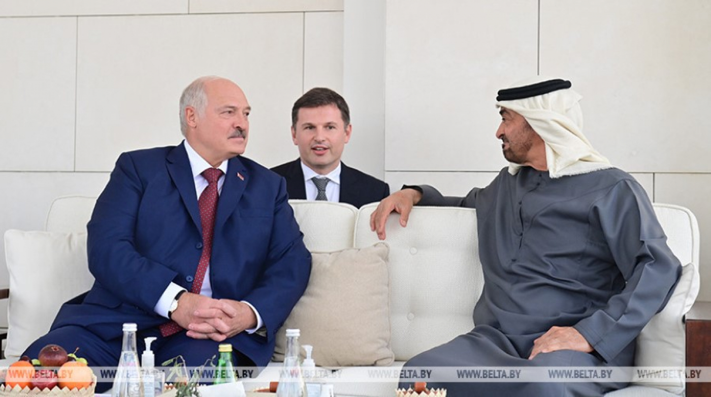 Президент встретился с Президентом ОАЭ