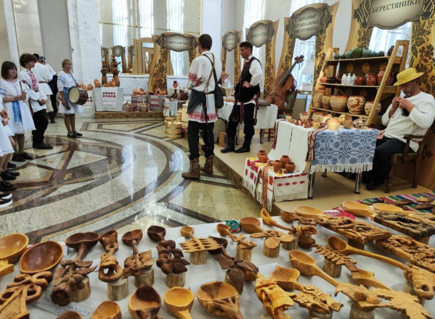 Первый белорусско-узбекский женский бизнес-форум межгосударственной значимости. Березинский районный центр ремесел среди участников