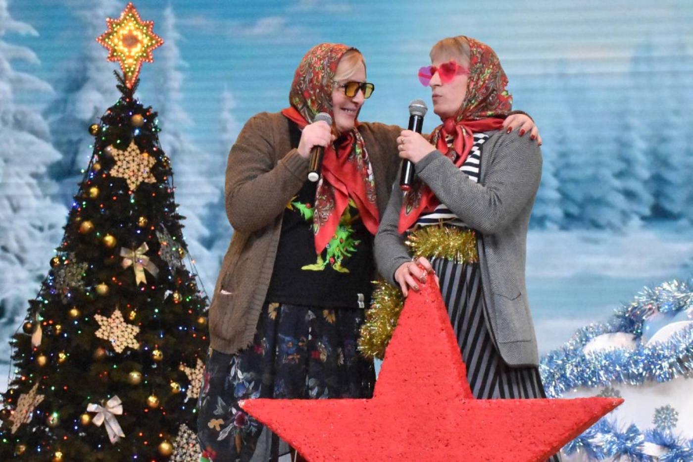 А бабушки-шутницы вовсе и не бабушки…