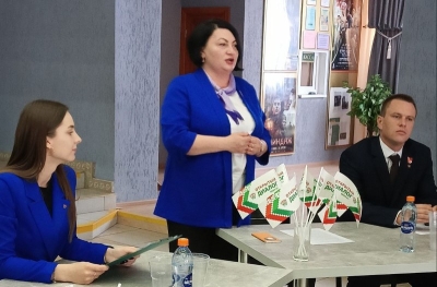 Делегаты и участники VII Всебелорусского народного собрания встречаются с трудовыми коллективами по всей Минщине