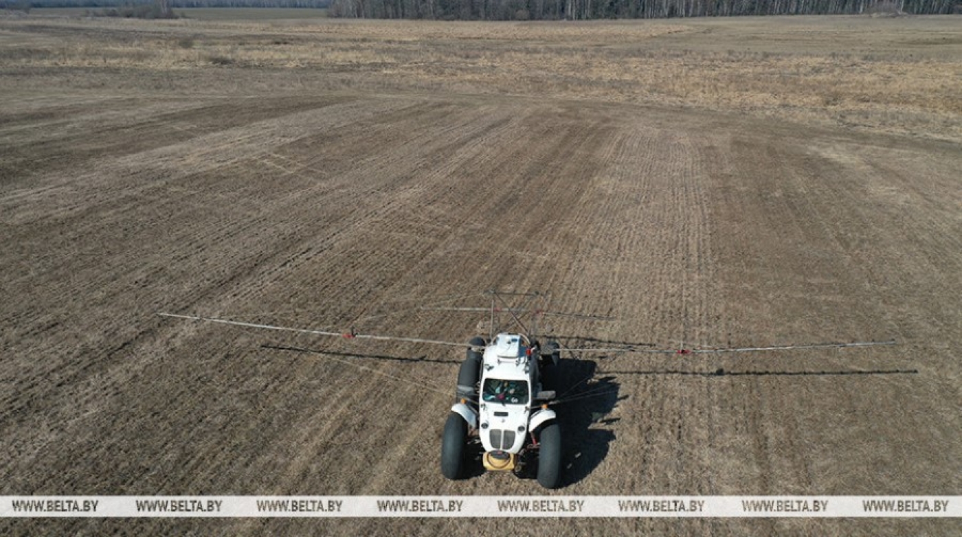 "Если не лениться, то можно заработать". Аграрии Березинского района первыми в регионе встречают весну