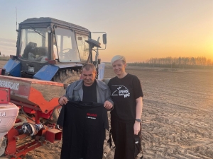 Утро опытного механизатора ОАО «Березинский райагросервис» Бадина Иосифа начинается в полях!