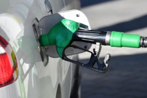 Автомобильное топливо в Беларуси с 4 апреля дорожает на 3 копейки