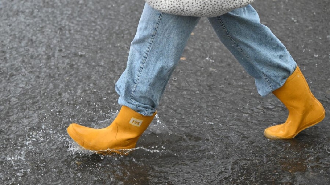 Погода 23 июля: оранжевый уровень опасности из-за сильных ливней и грозы, возможен град и до +27 °С