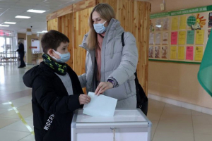 Лукашенко: белорусы должны прийти на референдум, иначе это может обернуться позором для страны