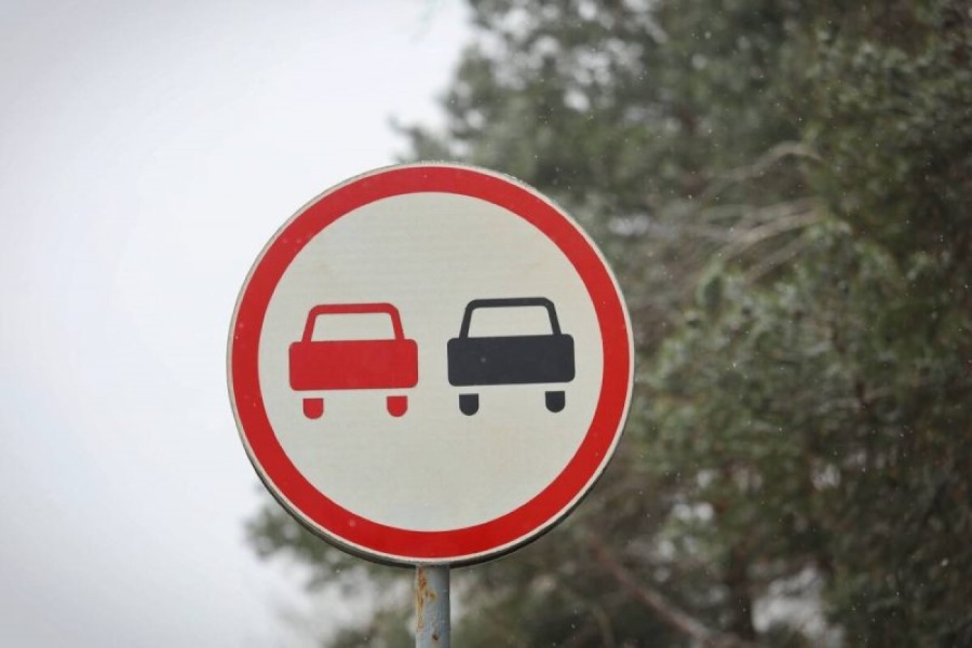 Более 500 нарушений правил обгона и выезда на «встречку» выявлено за год в Минской области