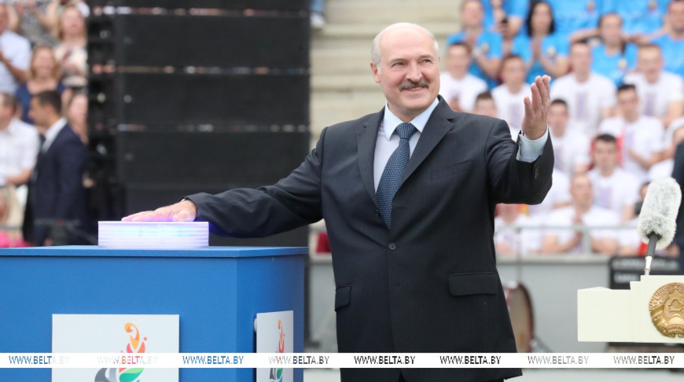 "Я думал о тех, кто играл на этом стадионе". Какие условия поставил Лукашенко при реконструкции "Динамо"