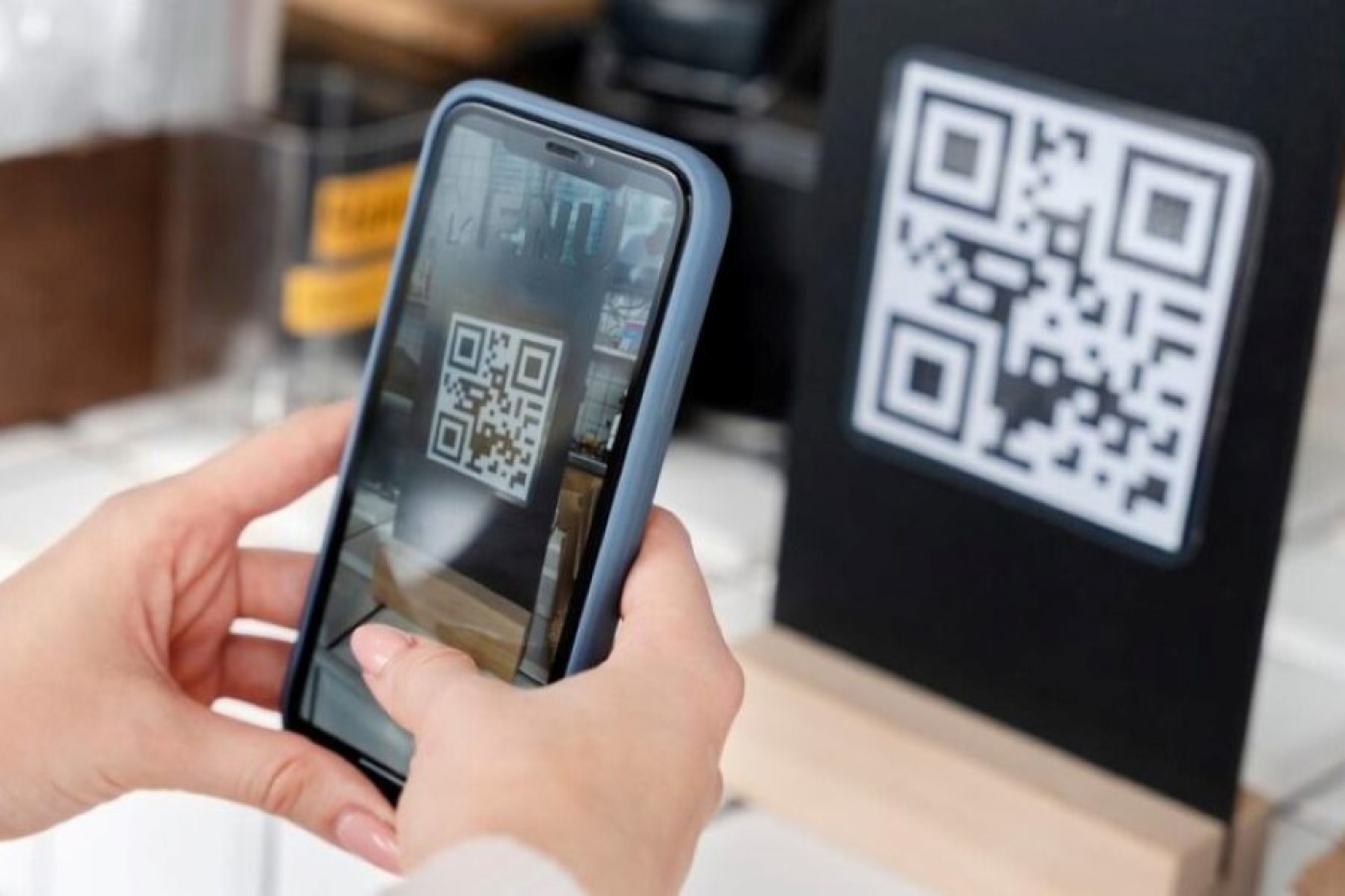 В Беларуси внедряют сервис безналичных мгновенных QR-платежей «КРОК»