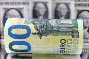 Российский рубль подорожал, доллар и юань подешевели на торгах 15 апреля