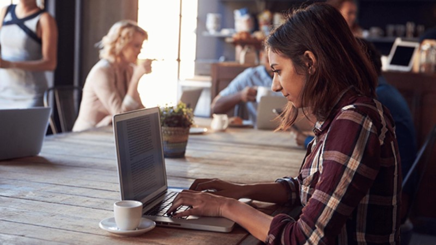 Почему небезопасно подключаться к публичному Wi-Fi