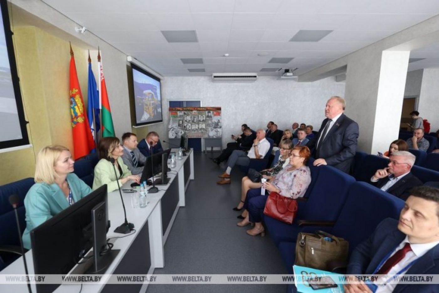 Потенциал медиа в повышении качества работы с населением на местном уровне обсуждают в Жодино