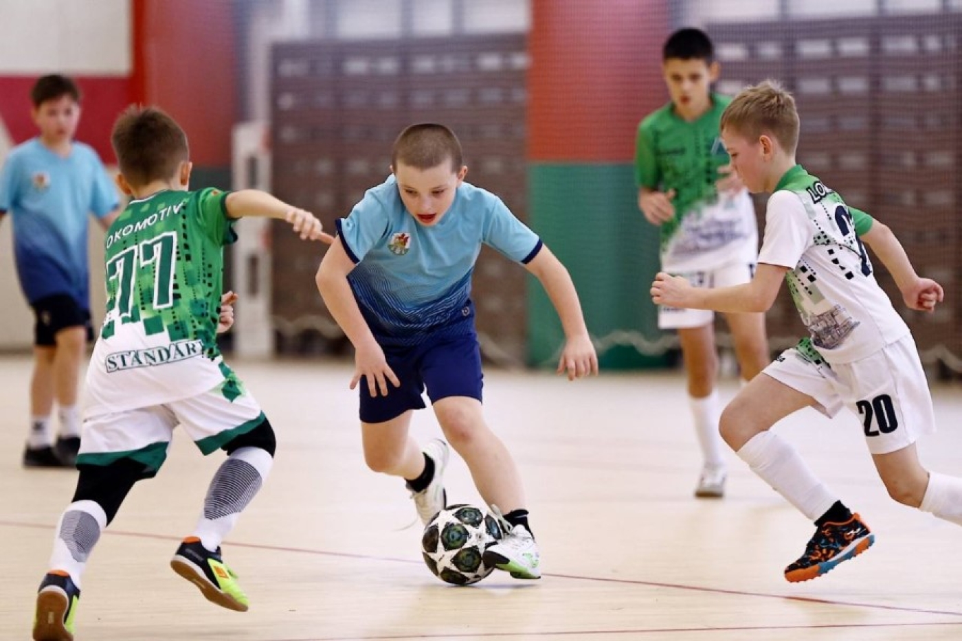 Первое место после 13 туров: уверенные победы юниоров ДЮСШ