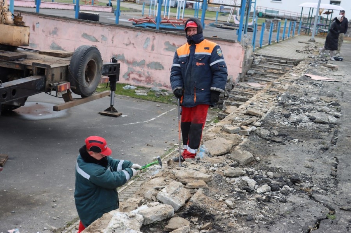 Начались работы по реконструкции ФОЦ «Лазурный»