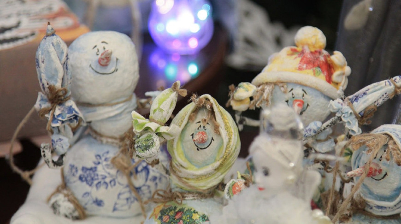 В Большом театре стартовал семейный конкурс "Новогодняя театральная игрушка"