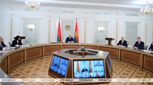 Президент: надеюсь, что Минская область на уборочной сработает не хуже Гродненской