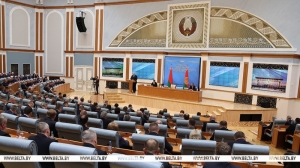 Лукашенко - руководителям областей: не будет результата в этом году - ждите жесточайших репрессий