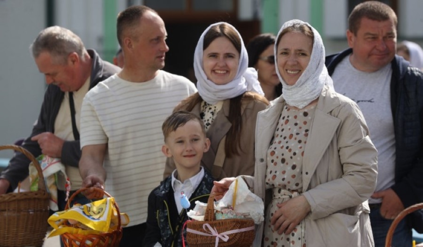 Лукашенко поздравил христиан Беларуси со светлым праздником Пасхи