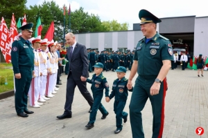 Новый рубеж безопасности: губернатор открыл обновленное Червенское подразделение МЧС