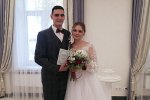 Супружеской парой стала семья "Леша"