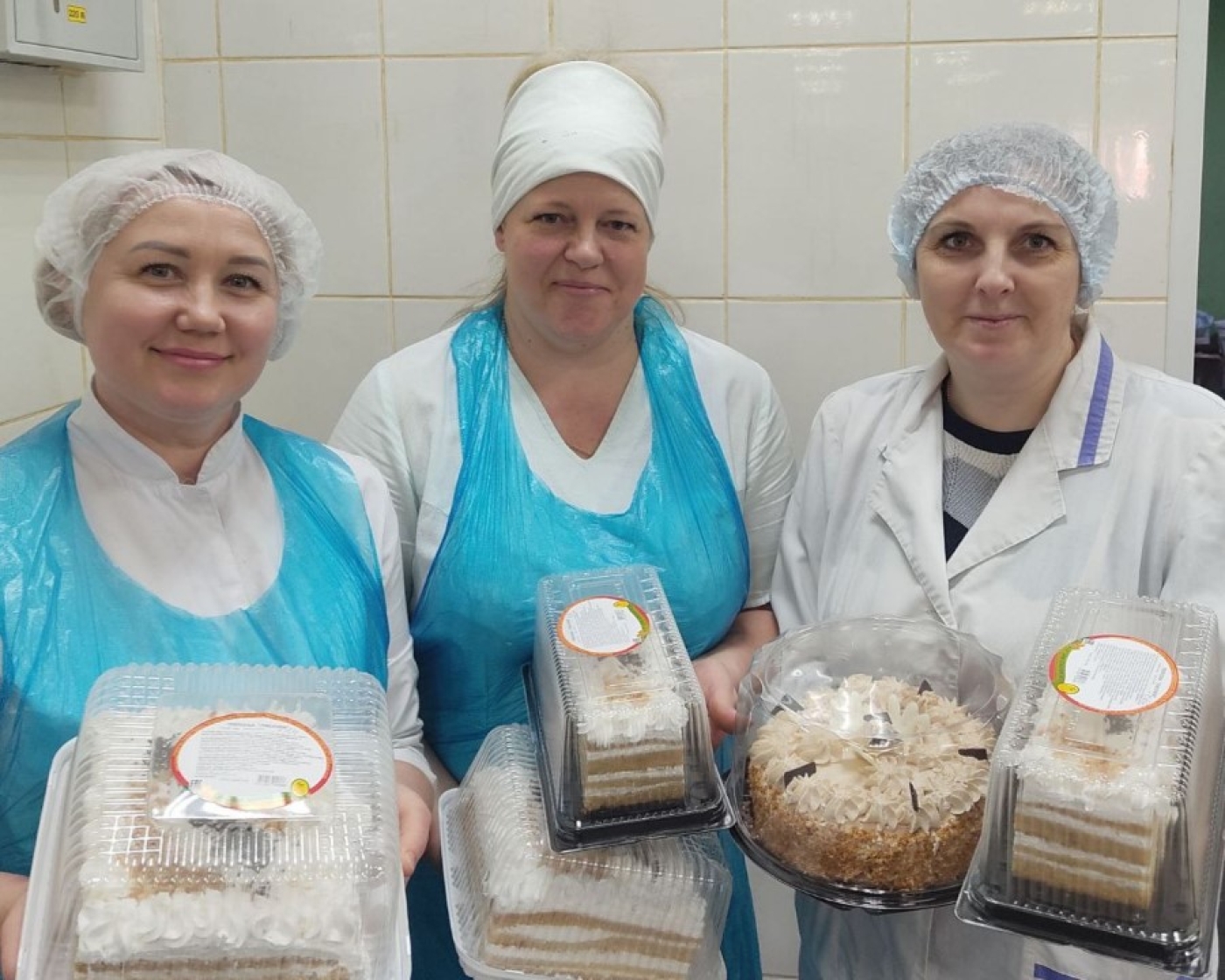 В преддверии прекрасного весеннего праздника поздравили всех работников Березинского филиала Минского облпо