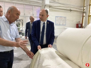 Молочная и мясная продукция, текстильное и швейное производство. полипропиленовые мешки. Губернатор Минщины посетил предприятия Согдийской области Таджикистана