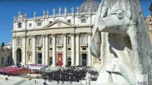 Прощание с Папой Франциском проходит в соборе Святого Петра в Риме